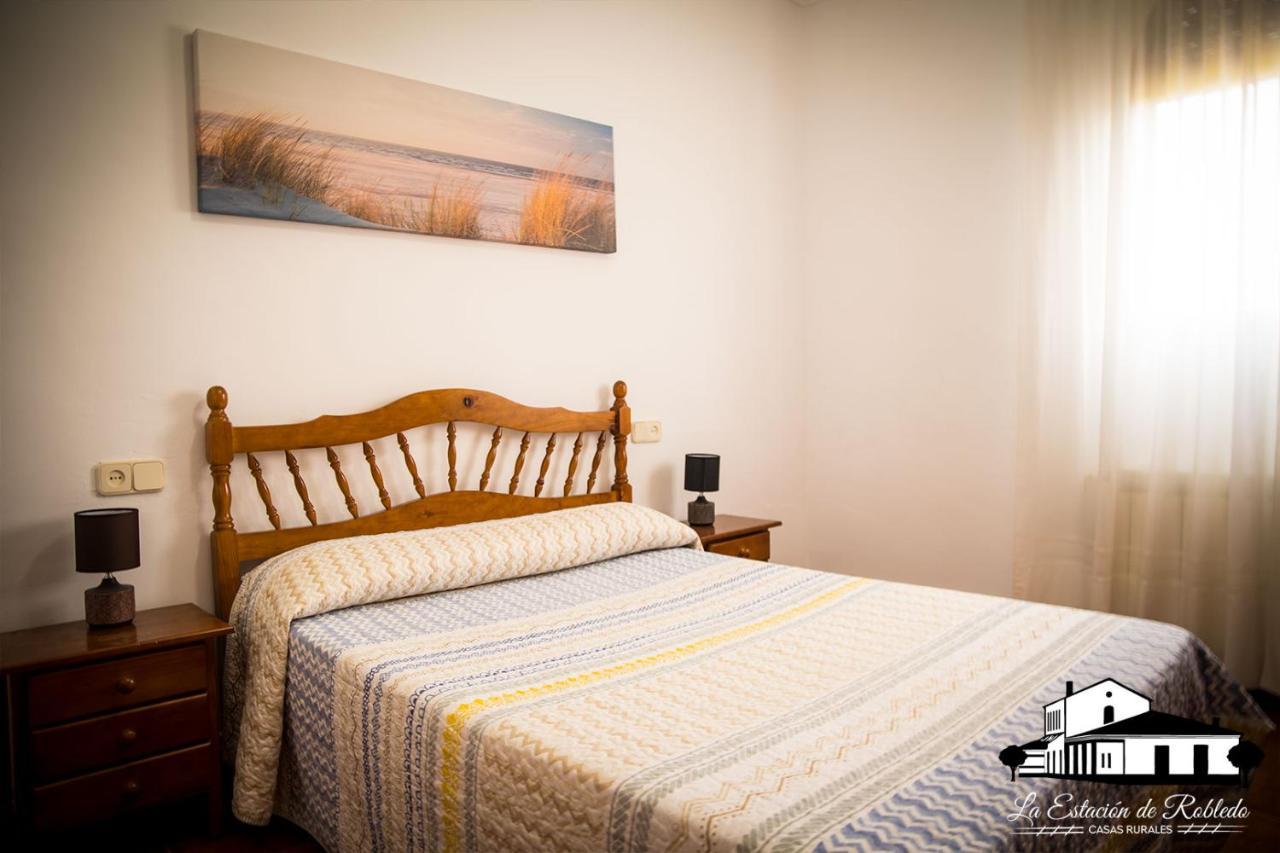 Casas Rurales La Estacion De Robledo Ngoại thất bức ảnh