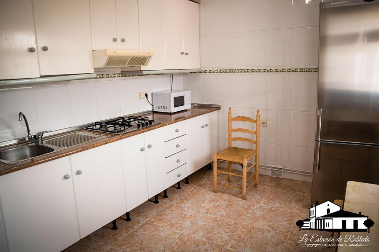 Casas Rurales La Estacion De Robledo Ngoại thất bức ảnh