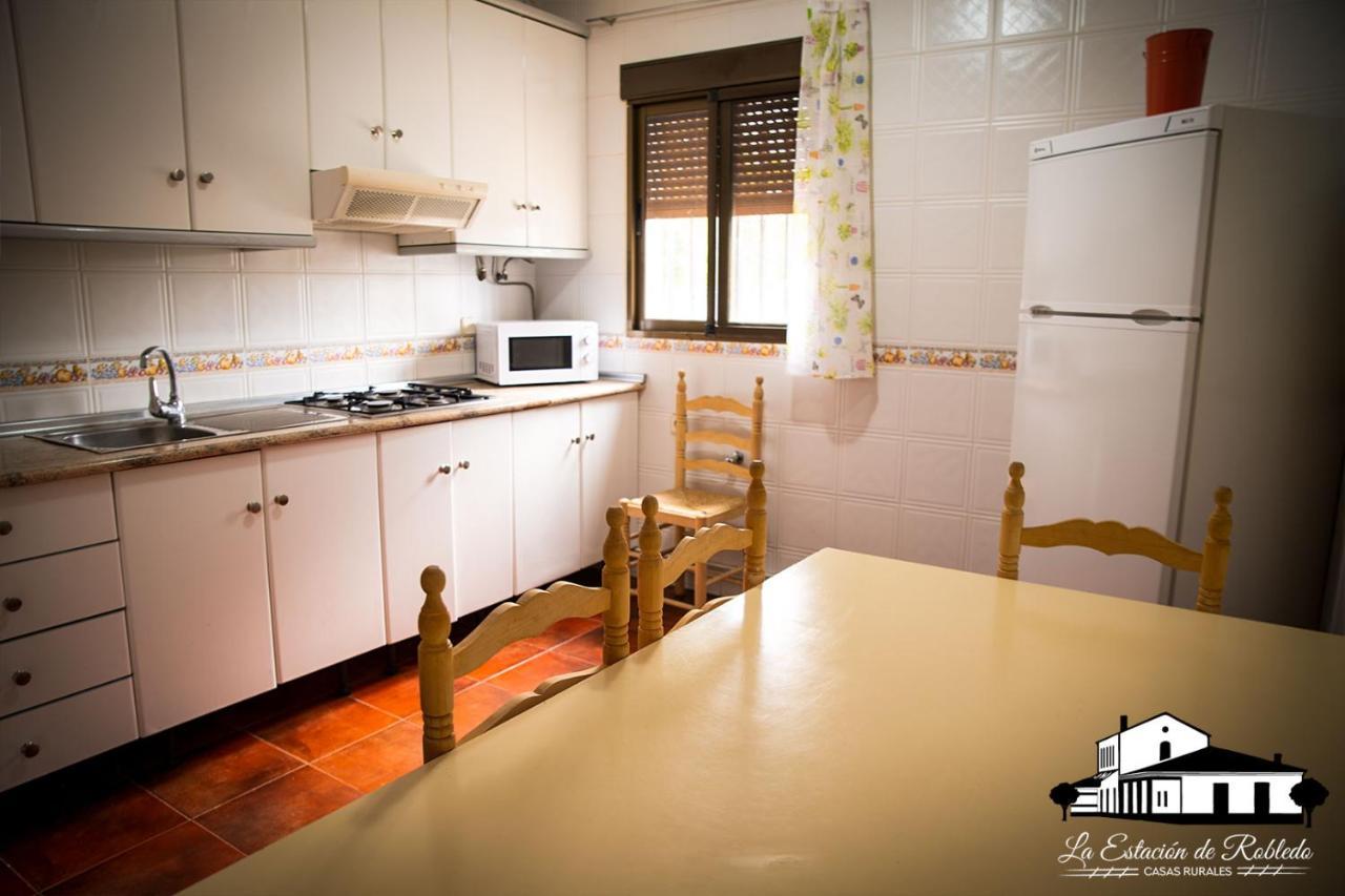 Casas Rurales La Estacion De Robledo Ngoại thất bức ảnh