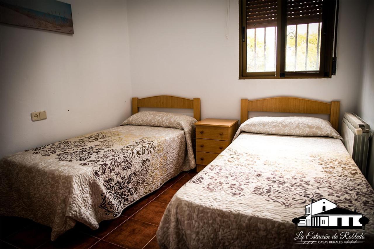 Casas Rurales La Estacion De Robledo Ngoại thất bức ảnh