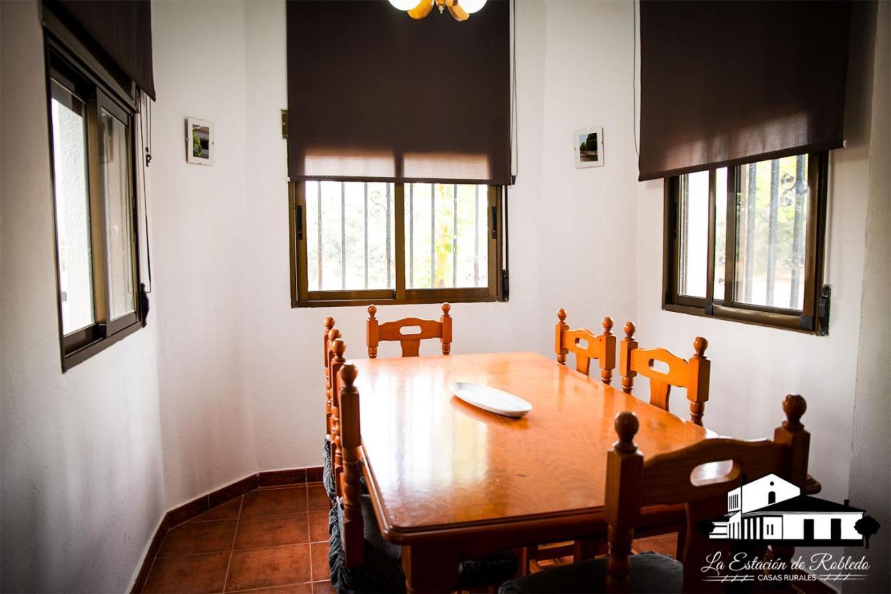 Casas Rurales La Estacion De Robledo Ngoại thất bức ảnh