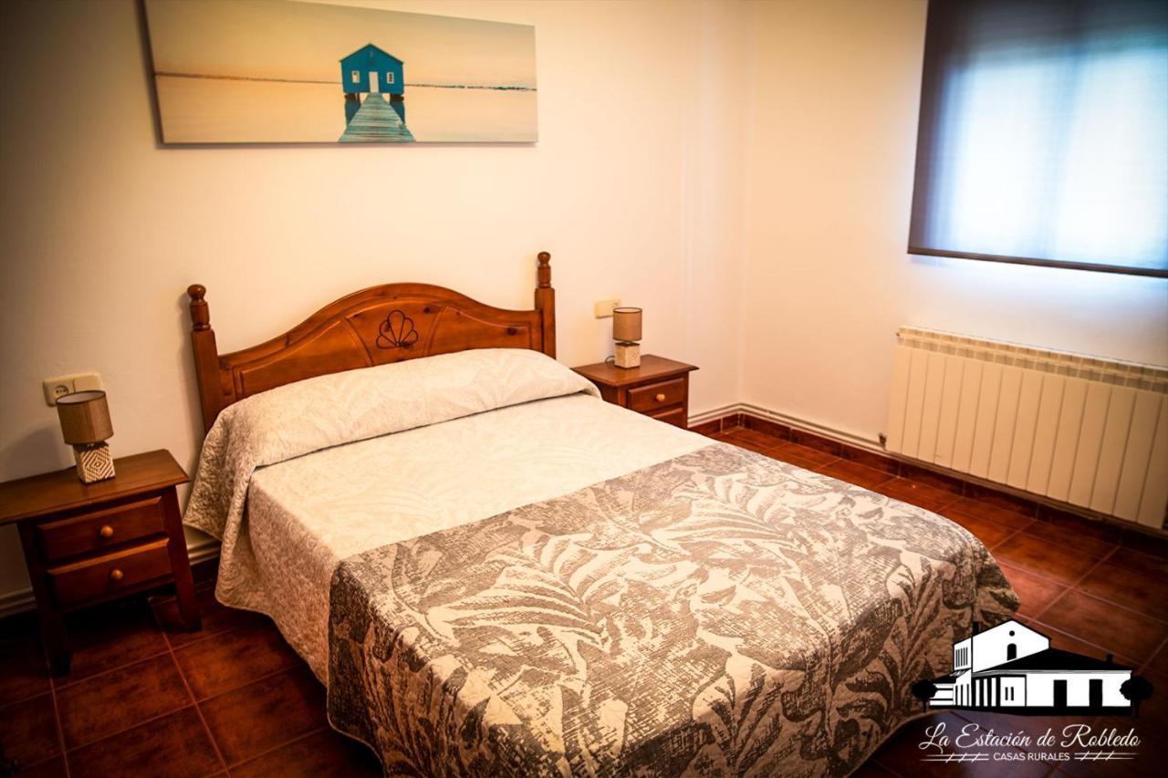 Casas Rurales La Estacion De Robledo Ngoại thất bức ảnh