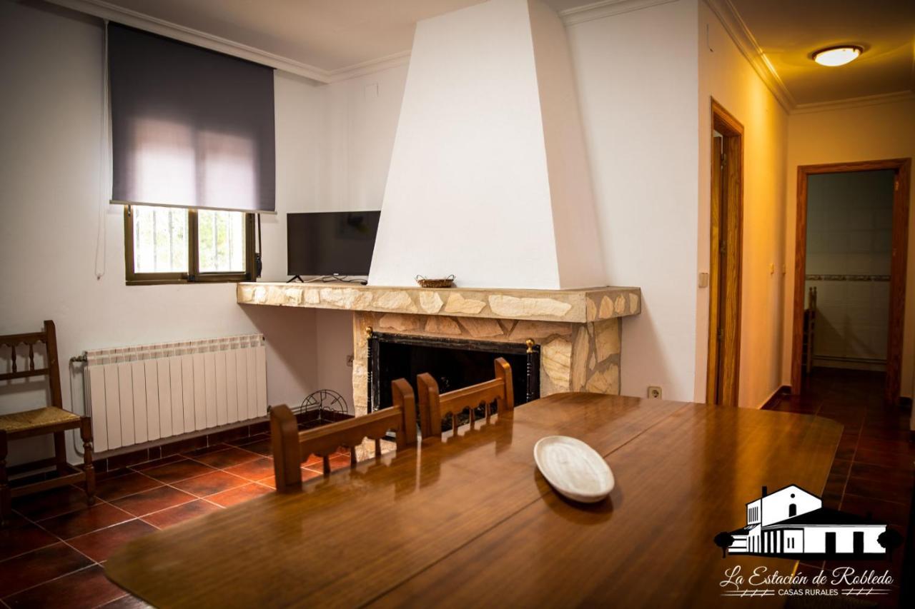 Casas Rurales La Estacion De Robledo Ngoại thất bức ảnh